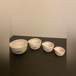 Stoneware Measuring Bowl Set